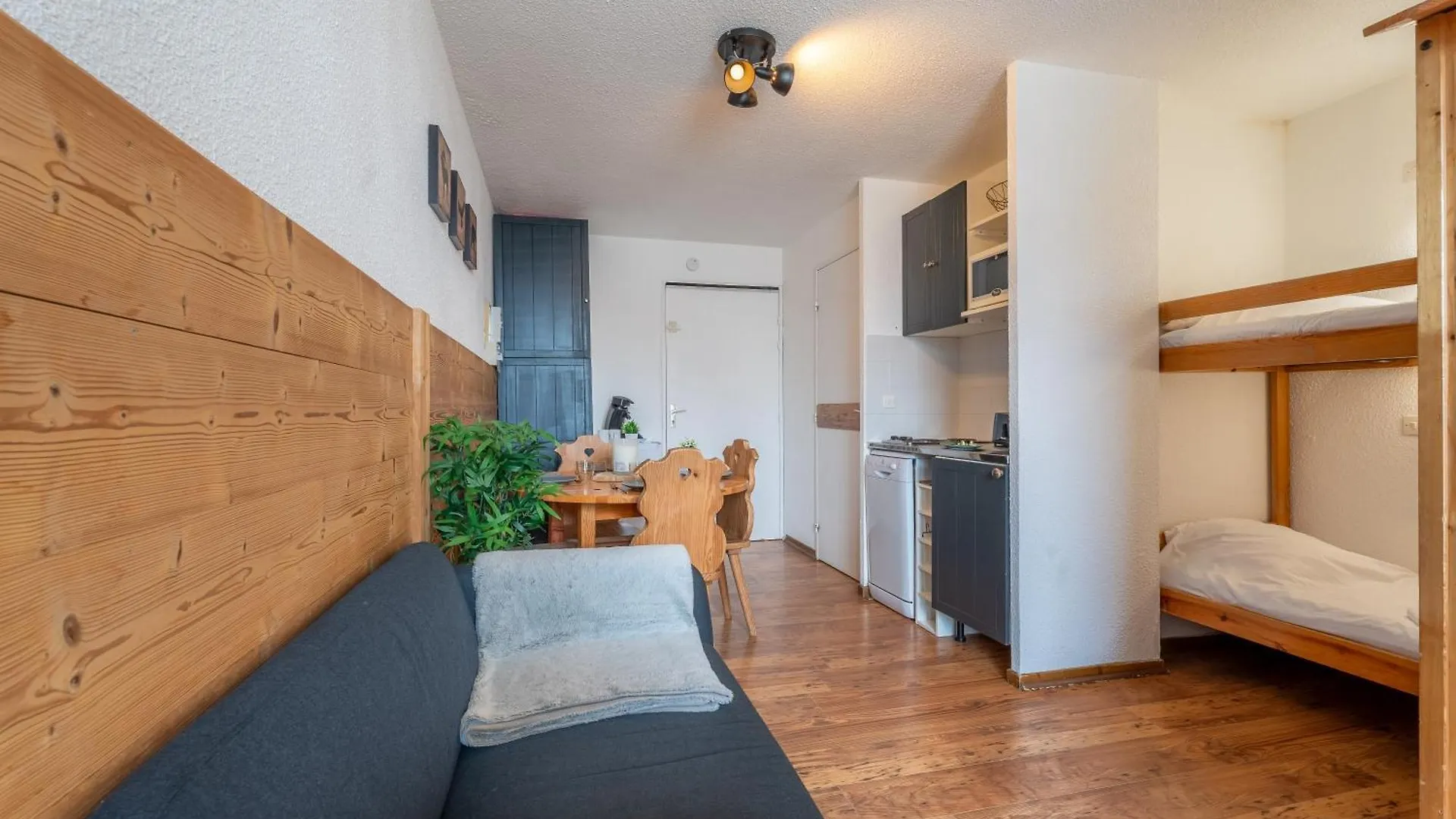 Ski In-Out - Heart Of Val Thorens Cosy Apartment, Wifi 1003 0*,  France