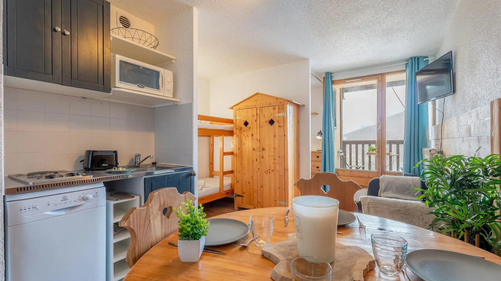 Apartment Ski In-Out - Heart Of Val Thorens Cosy Apartment, Wifi 1003